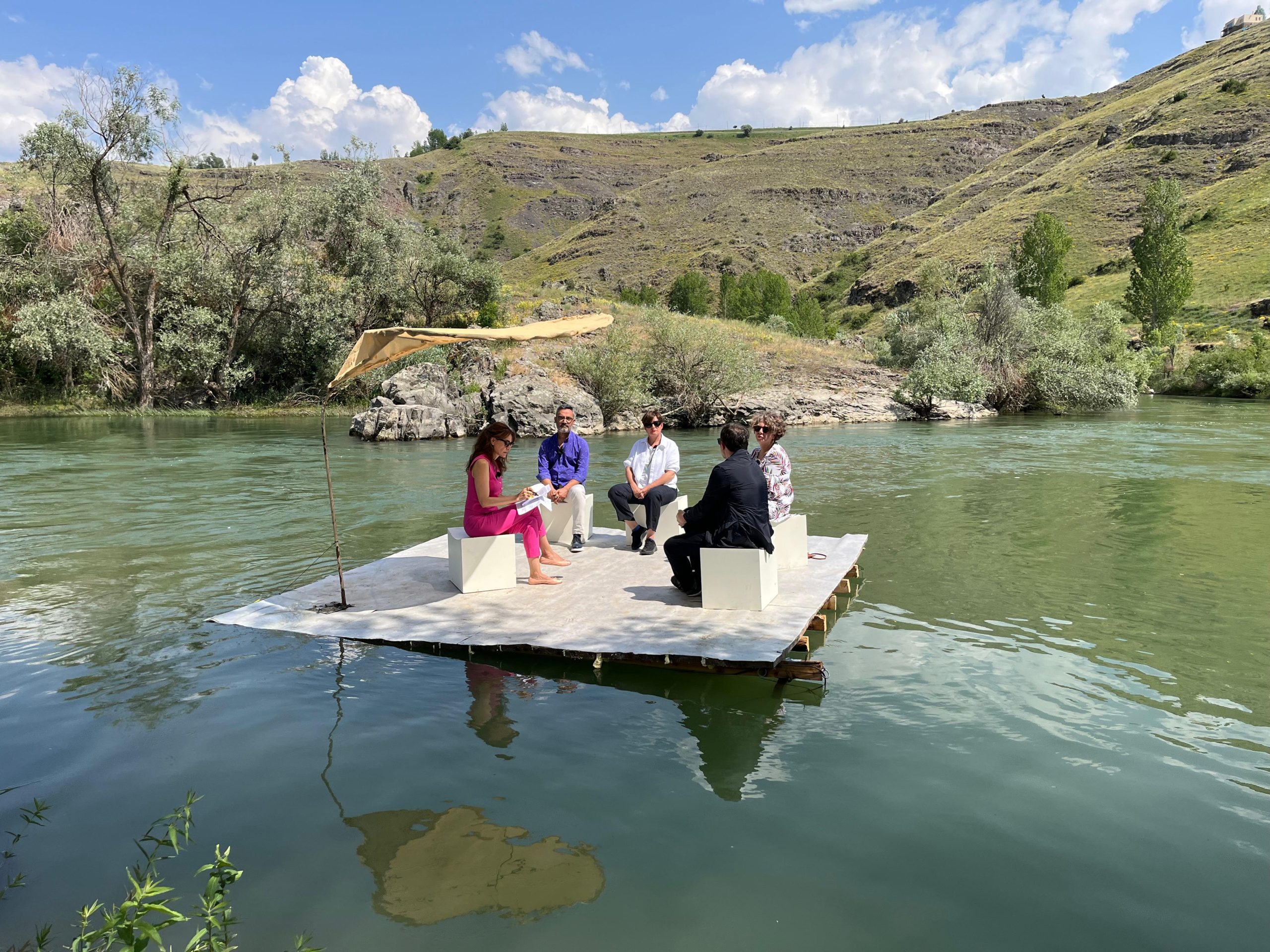 Akarsu Üstünde Konuşmalar: Çoruh Nehri Üzerinde Düşünsel Bir Yolculuk